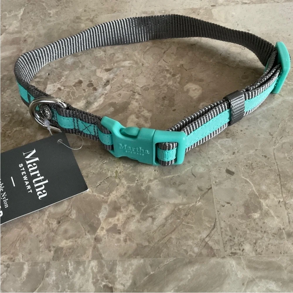 NWT New Martha Stewart adjustable nylon dog collar Size 16 (neck 14-20”)